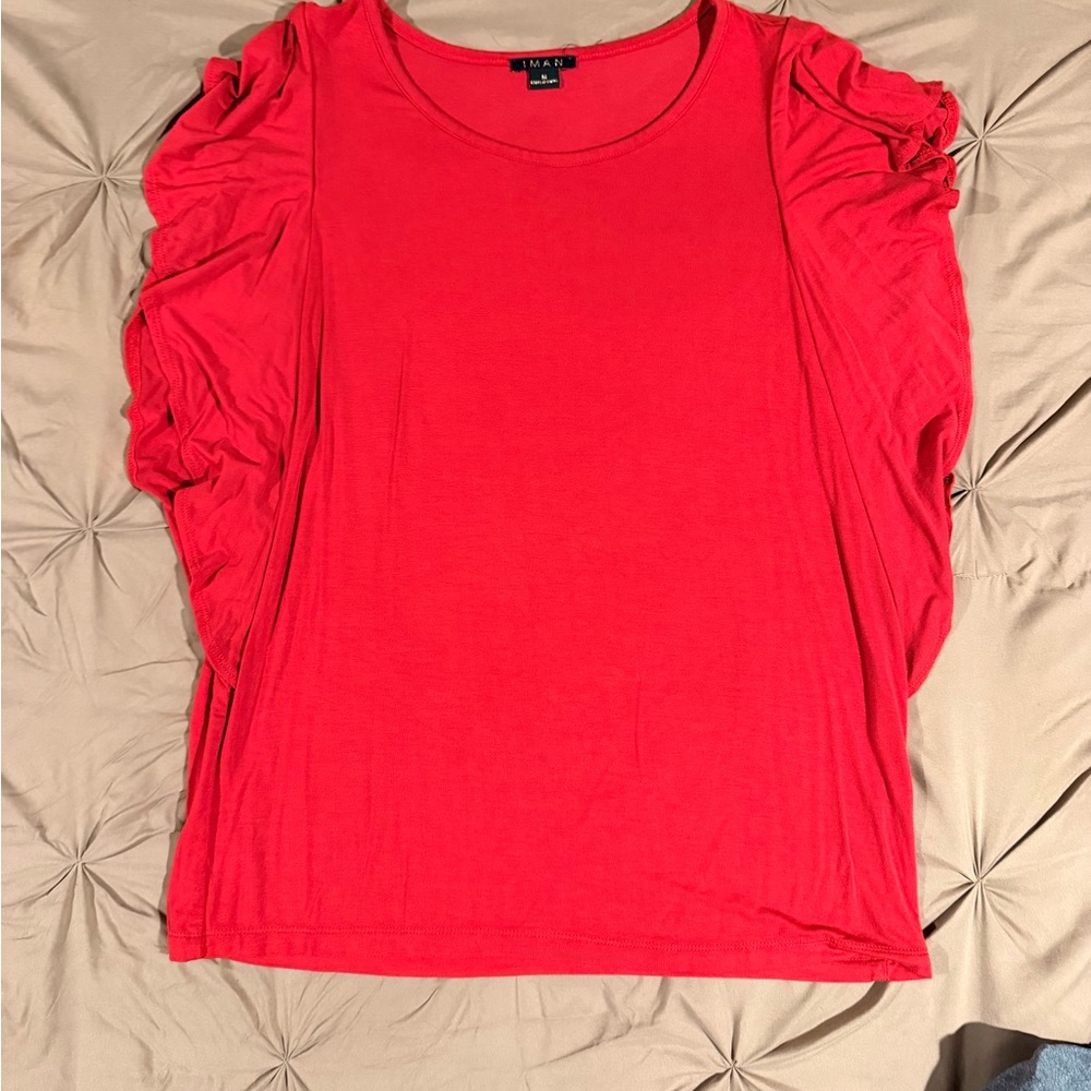 ❄️ 5/$5❄️ IMAN Red Short Sleeve Top with Ruffles